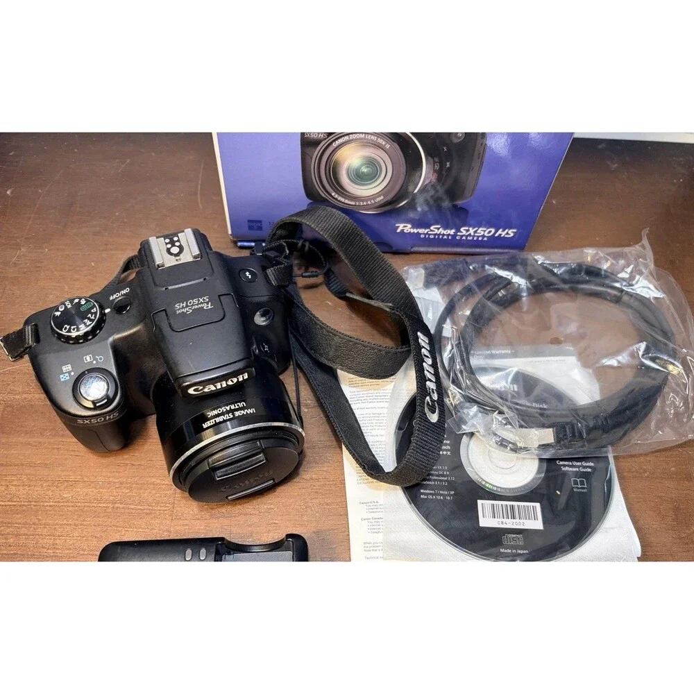 Canon PowerShot SX50 HS 12.1MP 50x Optical Zoom Digital Camera Bundle In Box